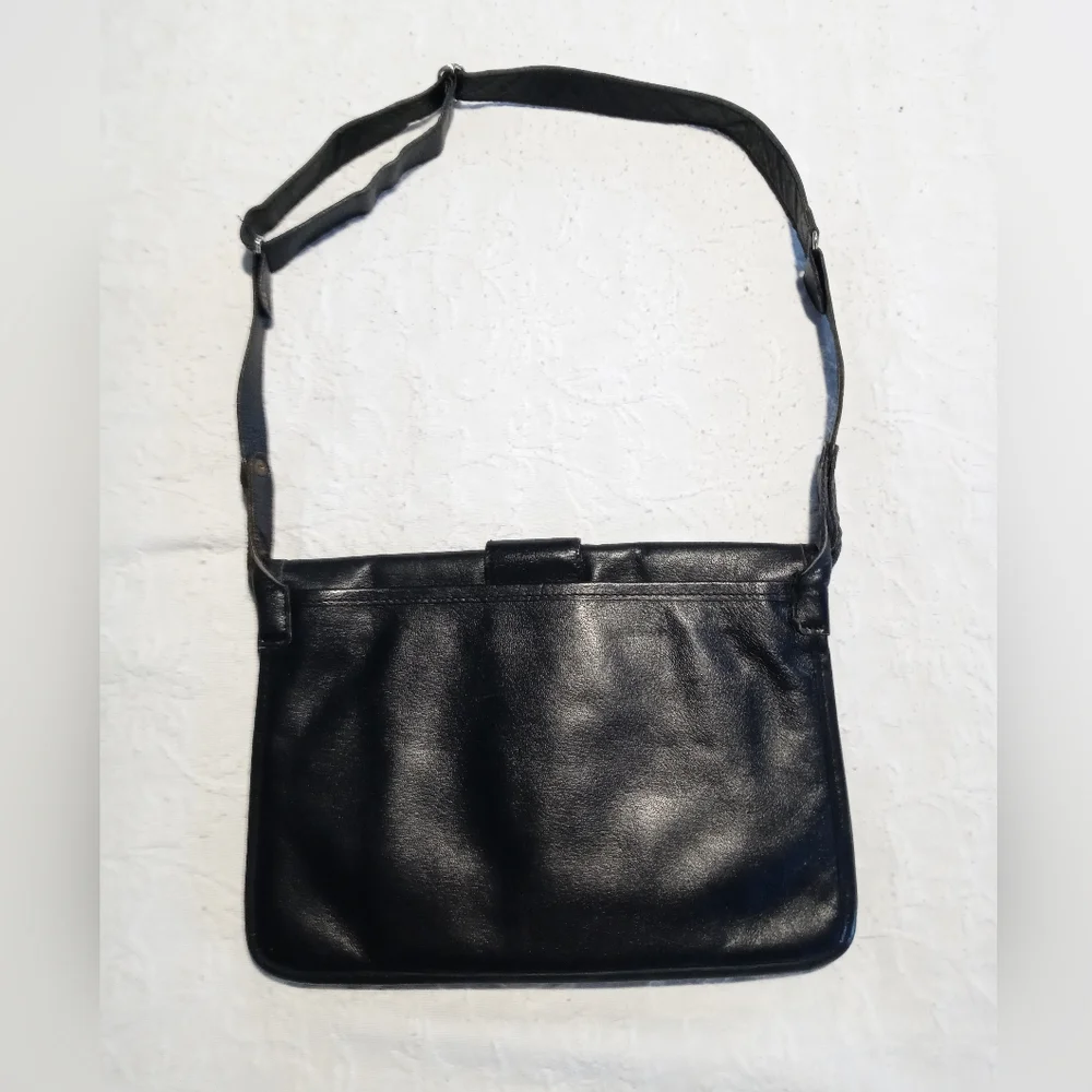 🖤Vintage Neiman Marcus Black Leather Shoulder Bag